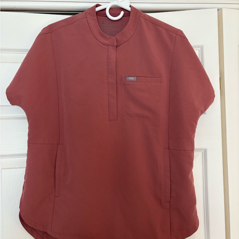 FIGS Montex scrub top - small